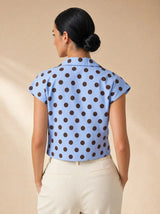 Camicia a pois smanicata a gilet con taschino frontale, elastico dietro Celestia