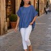 A1612 JEANS SCURO 09_lifestyle_outdoor