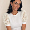 T-shirt con maniche ricamate in cotone Dafne
