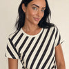 T-shirt donna over asimmetrica a righe diagonali in misto cotone Marina