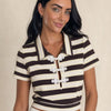 T-shirt con colletto e nodi cinesi, a righe larghe Yuna