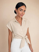 Camicia maniche corte con fiocco laterale Alisea